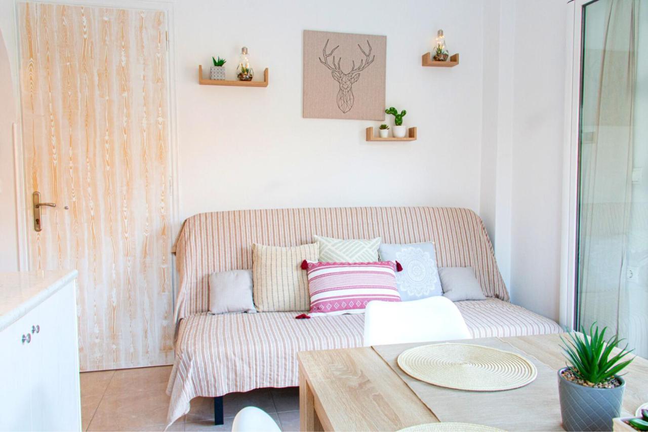 Summer Feel Suites Poros Town Dış mekan fotoğraf