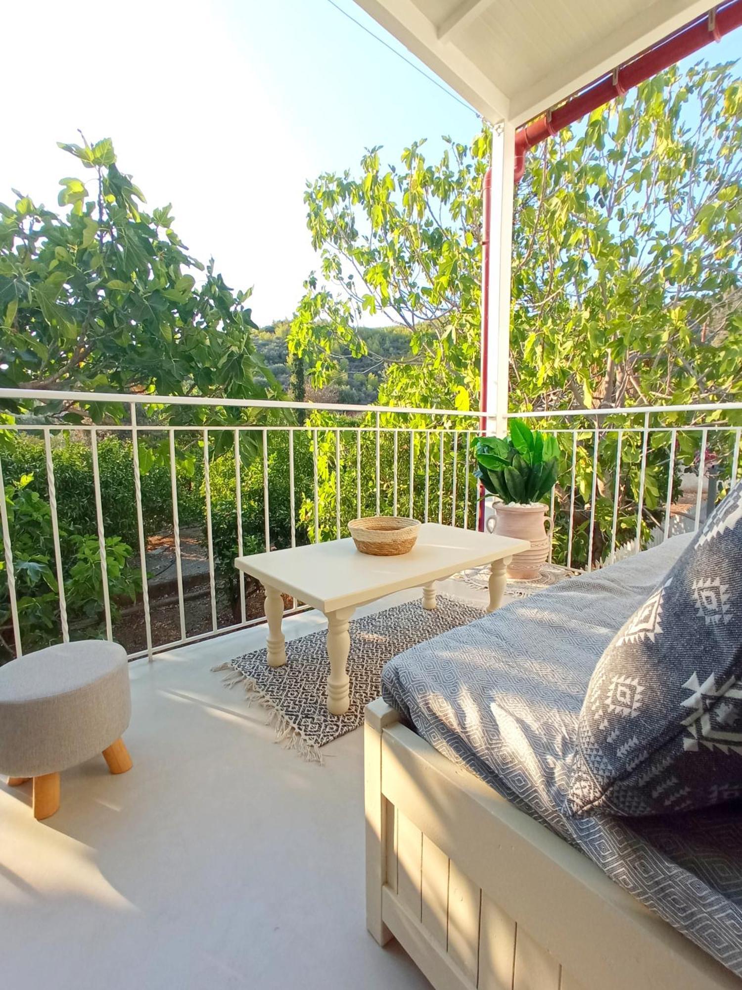 Summer Feel Suites Poros Town Dış mekan fotoğraf