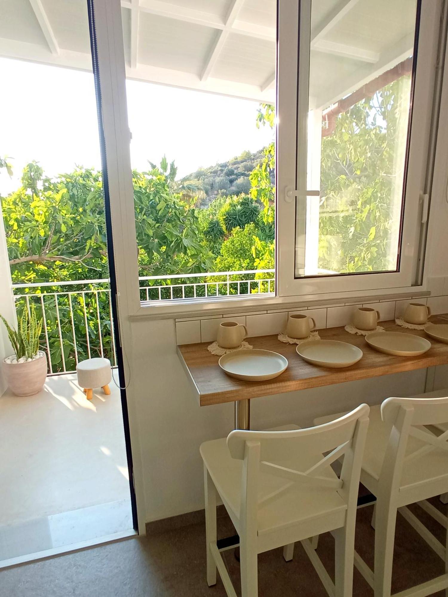 Summer Feel Suites Poros Town Dış mekan fotoğraf